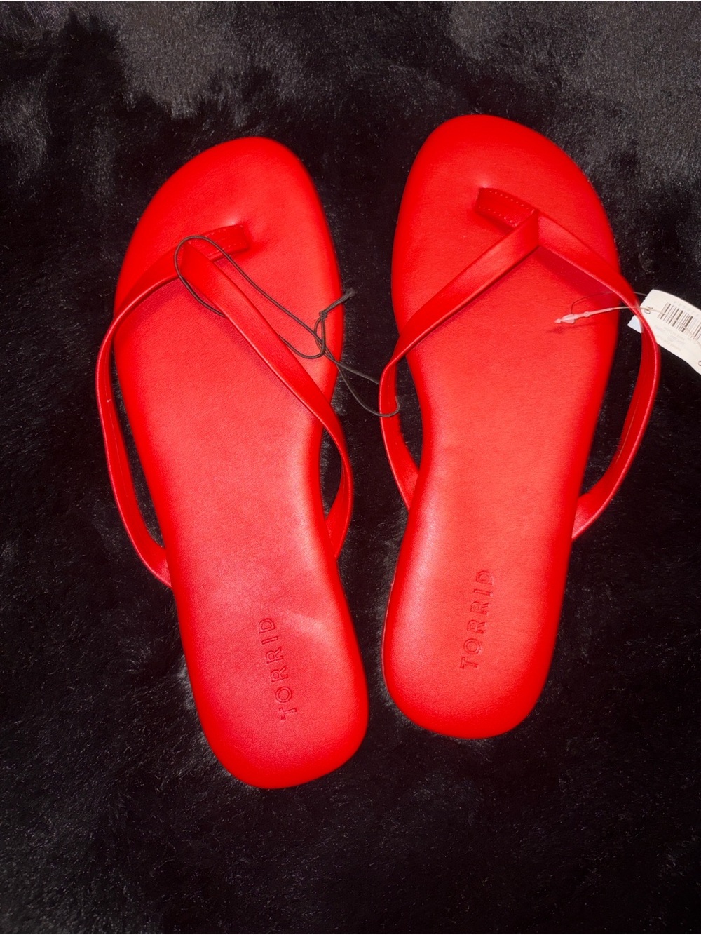 torrid Bright Red Minimalist Flip Sandals - Picture 3 of 5
